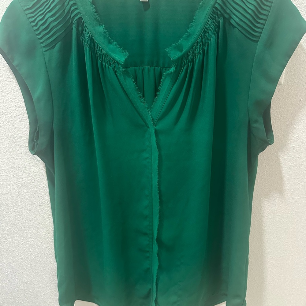 Daniel Rainn Emerald Green Short Sleeve Blouse
